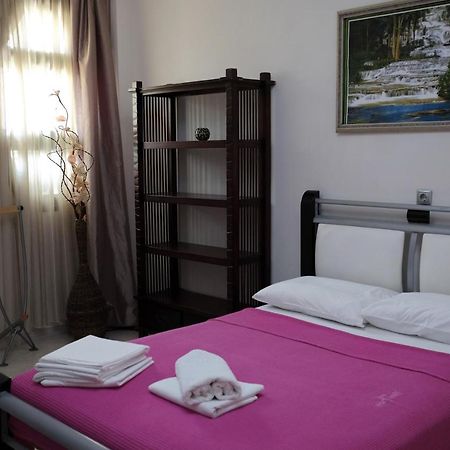 Irenes Apartment Kallithea  Ngoại thất bức ảnh