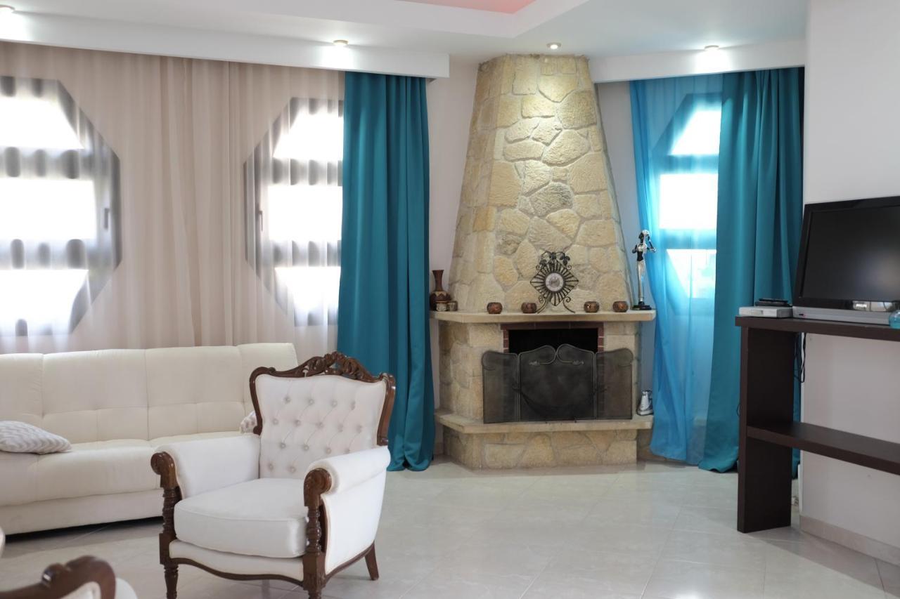 Irenes Apartment Kallithea  Ngoại thất bức ảnh