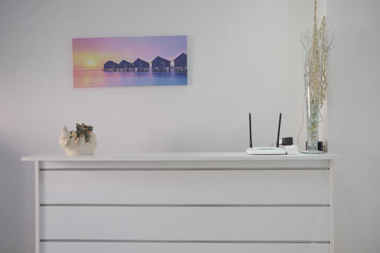 Irenes Apartment Kallithea  Ngoại thất bức ảnh