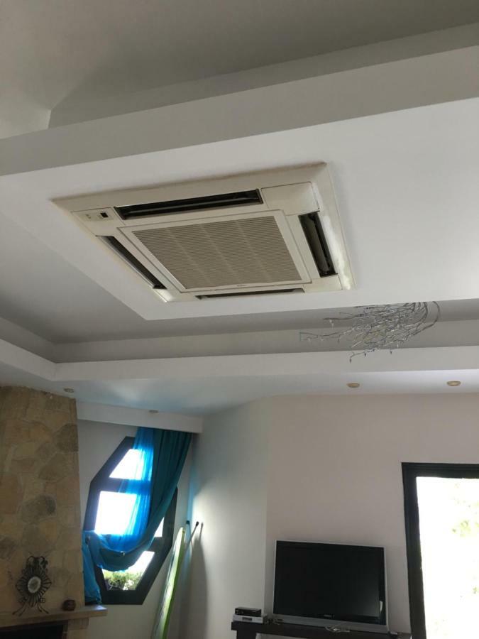 Irenes Apartment Kallithea  Ngoại thất bức ảnh