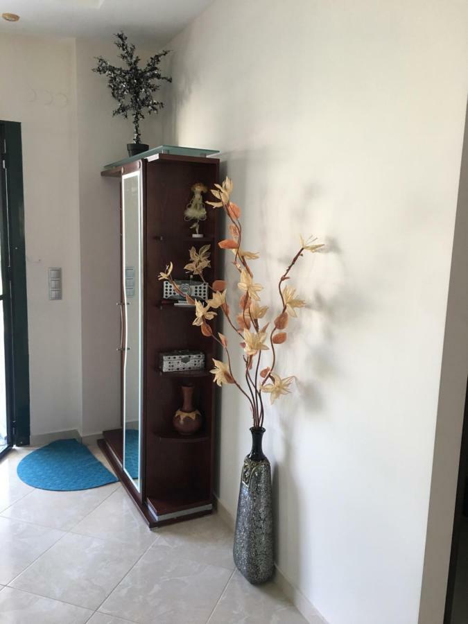 Irenes Apartment Kallithea  Ngoại thất bức ảnh